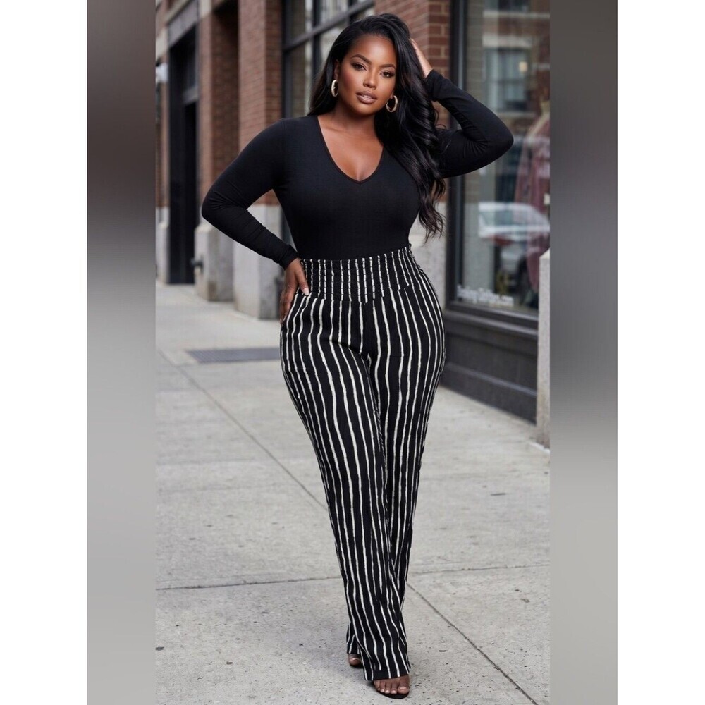 ONE 5 ONE Black & White Striped High-Waist Wide Leg Pants - Size M (EUC)